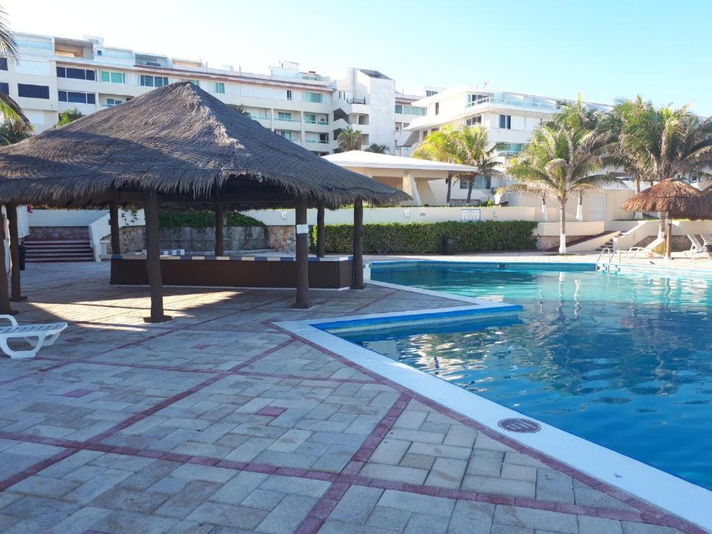 Departamentos Al Lado Del Mar En Zona Hotelera Cancún Extérieur photo