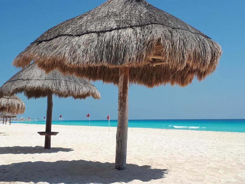Departamentos Al Lado Del Mar En Zona Hotelera Cancún Extérieur photo